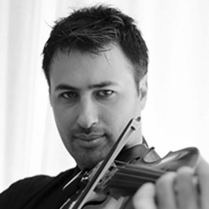 Andreas Papanikolaou, Violin